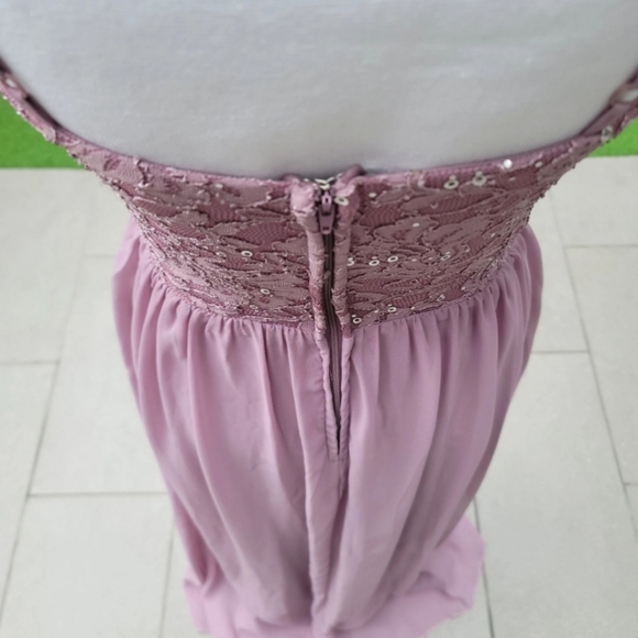 Lilac ✦ Silver Sequin Lace Gown ✦ w/ Cutout Waist Sweetheart Neckline Sz 3 NWT - Picture 9 of 17